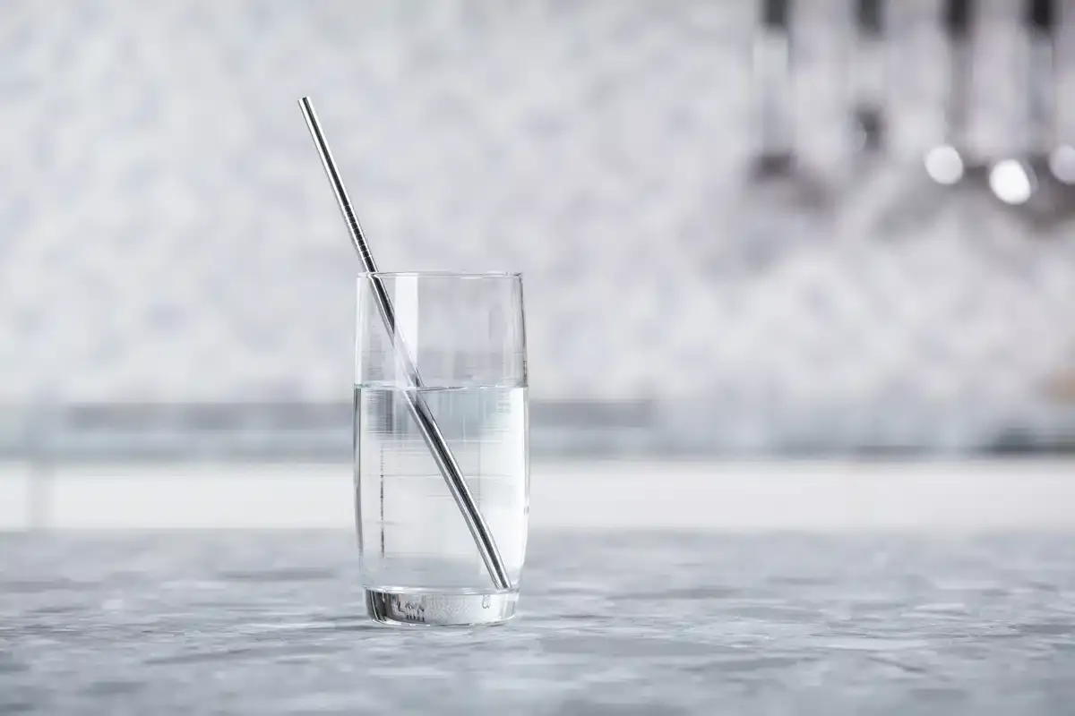 a clean water glass a clean water glass