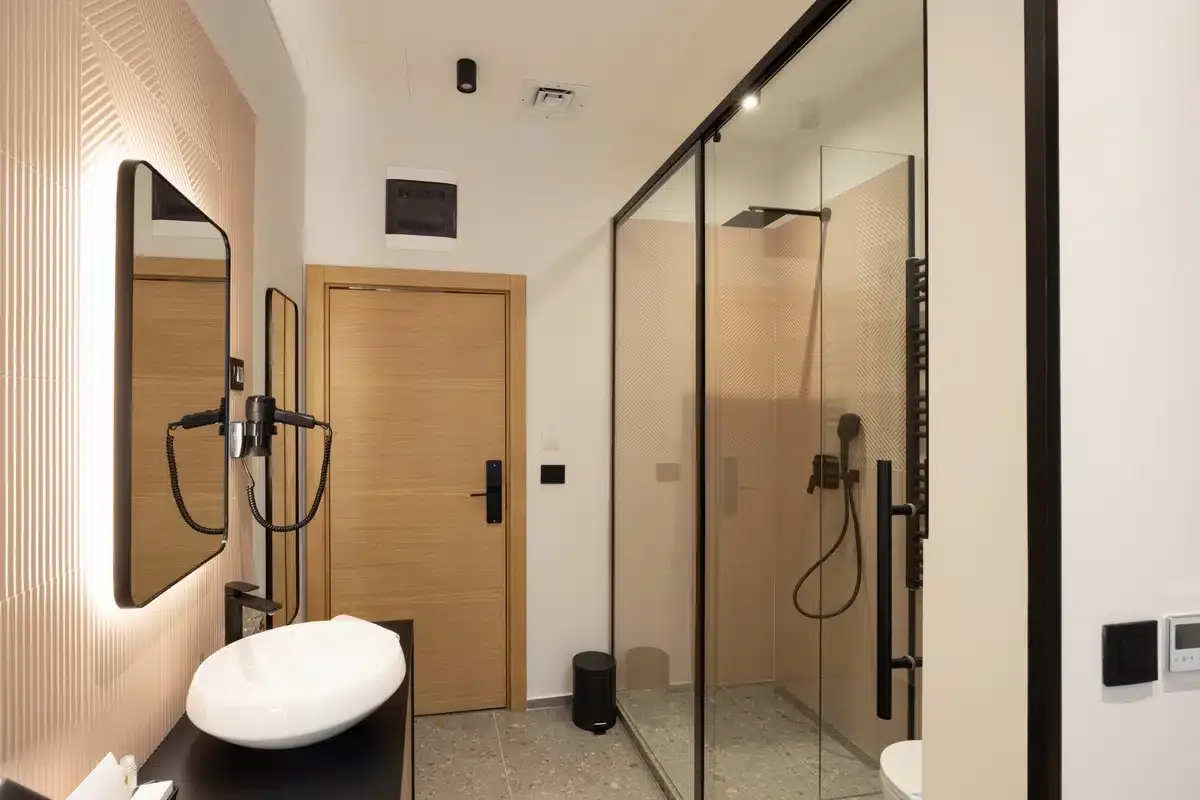 fully installed shower fully installed shower