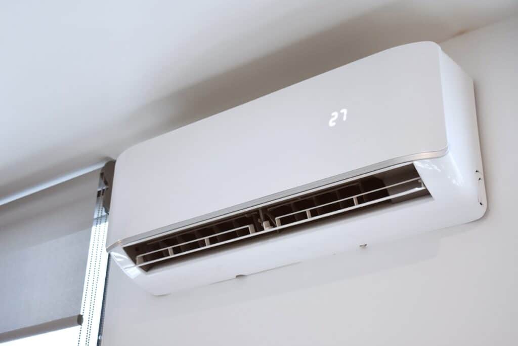 recommended thermostat settings for summer